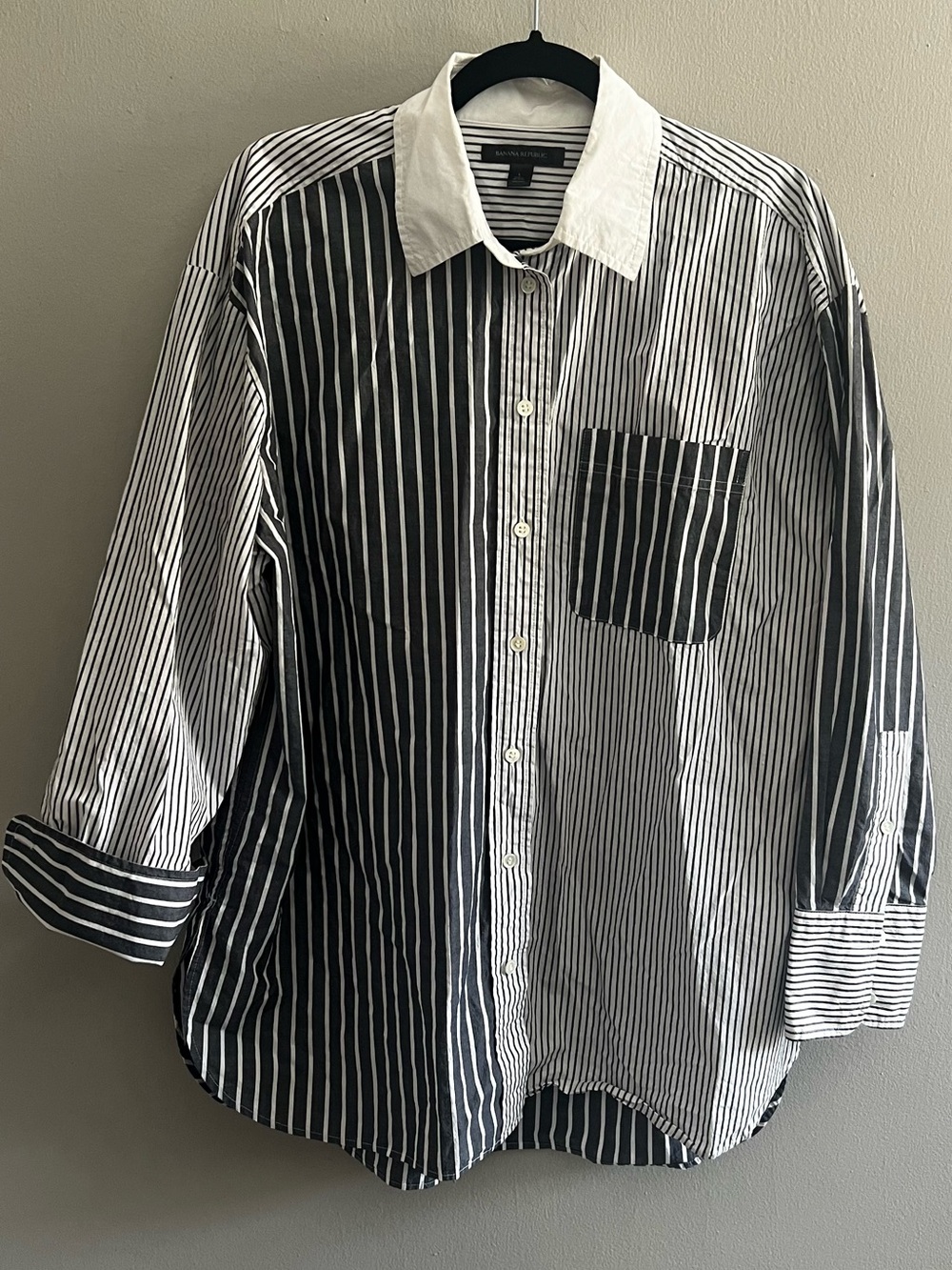 Banana Republic Black & White Striped Button-Down Shirt